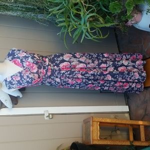 Ella  Moon Floral Maxi Dress Size M